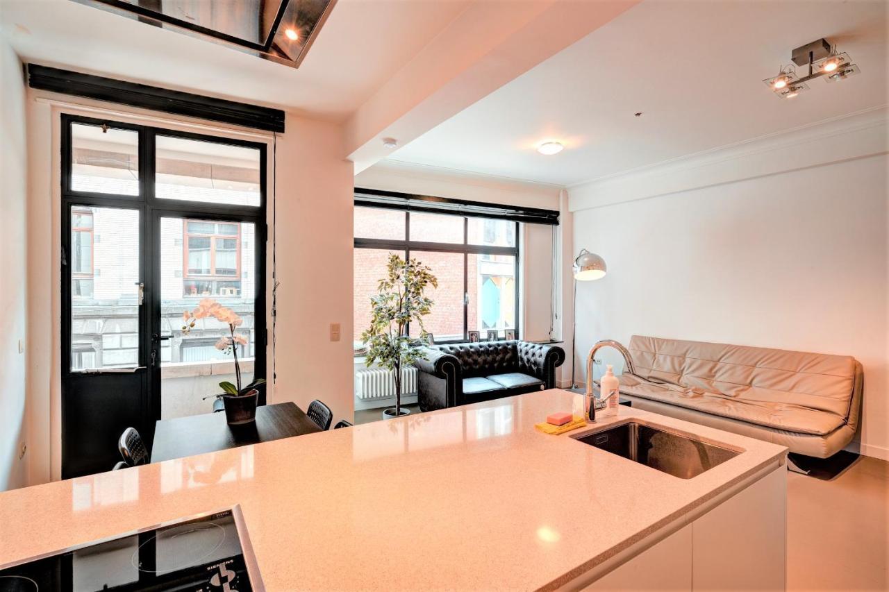 Apartment Spacious In The Heart Of *