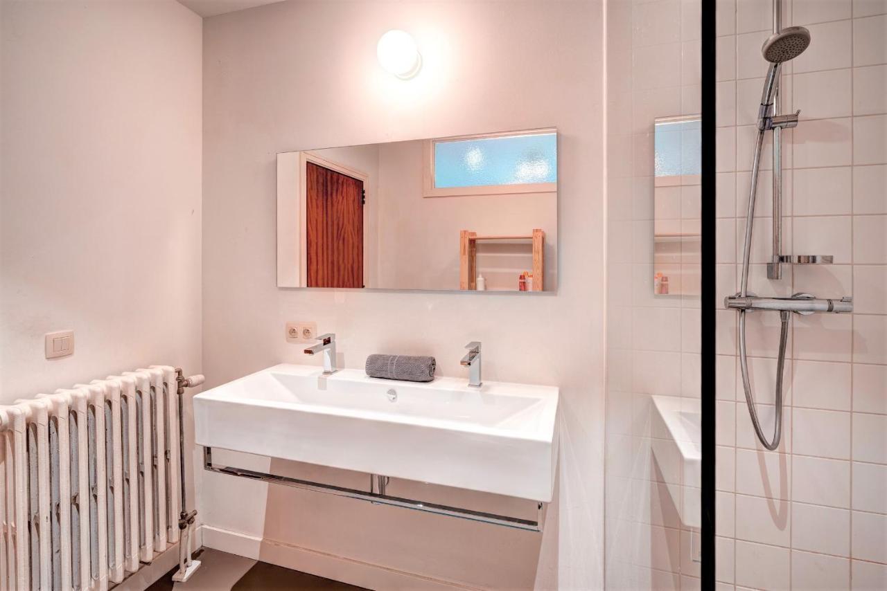 Spacious In The Heart Of Apartment